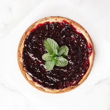 Load image into Gallery viewer, Black Currant with Wild Mint
