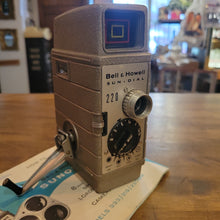 Load image into Gallery viewer, Bell &amp; Howell Sunometer Camera
