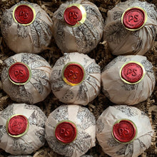 Load image into Gallery viewer, Potager Bath Bombs

